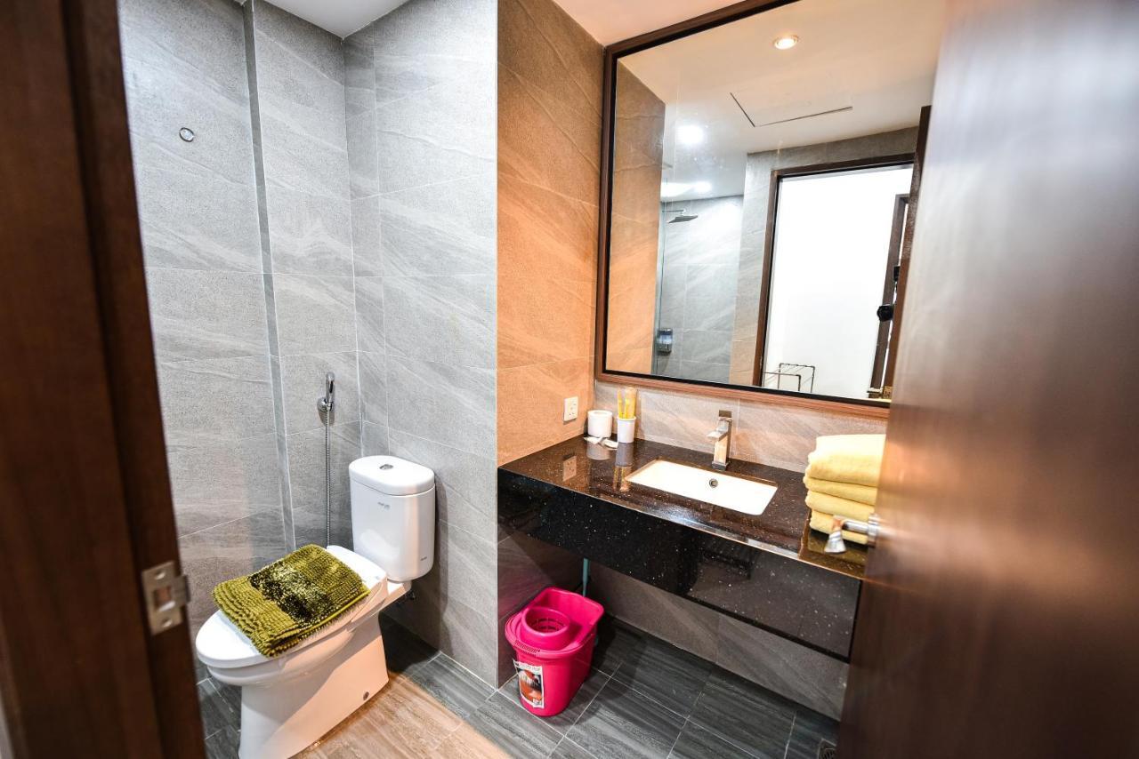 Lovina 17-11 At Harbour Bay Residences Nagoya Exterior photo